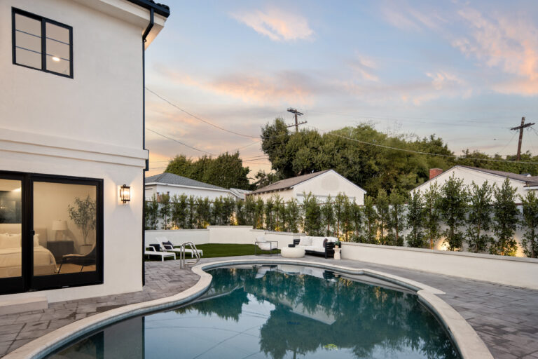 Ivory Home Builders - Kentwood Full Home Renovation