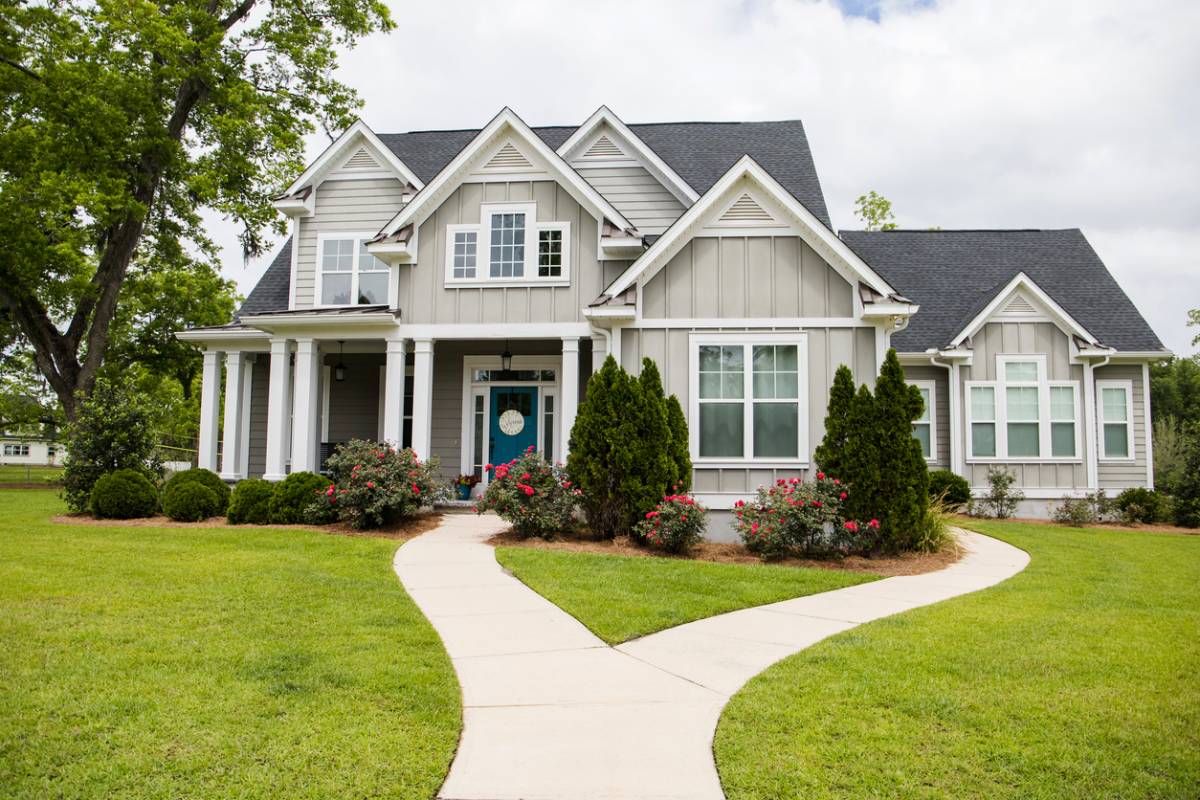 Featured image for How to Increase Your Home's Curb Appeal